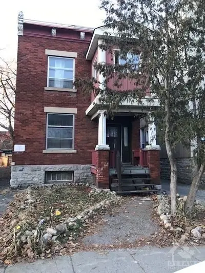 207 York Street, Lower Town - Sandy Hill, On K1n 5t7