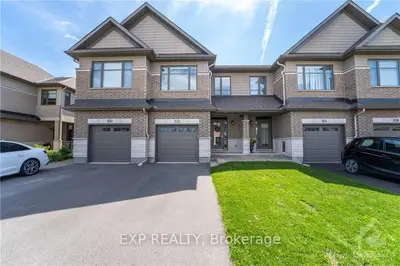 Att/Row/Townhouse in Stittsville - Munster - Richmond