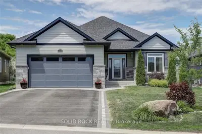 Detached in Brockville