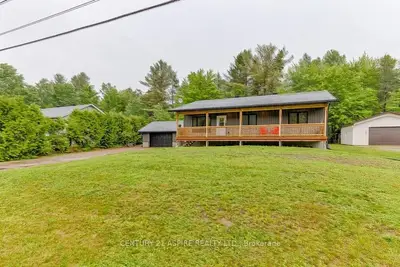 Detached in Laurentian Hills