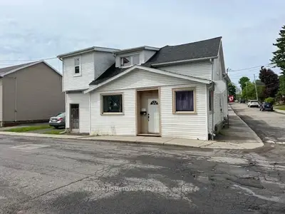 Duplex in Brockville