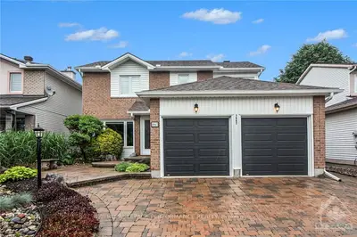 Detached in Orleans - Convent Glen and Area
