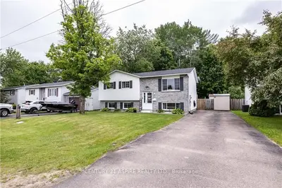 Detached in Petawawa