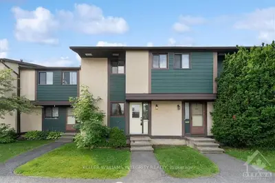 Condo Townhouse in Cyrville - Carson Grove - Pineview