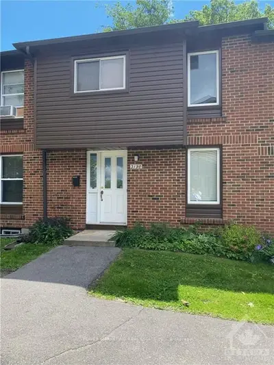 3198 Stockton Drive, Blossom Park - Airport And Area, On K1t 1s1