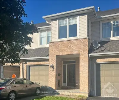 Att/Row/Townhouse in Orleans - Cumberland and Area