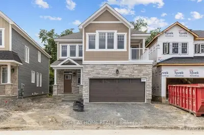 Detached in Stittsville - Munster - Richmond