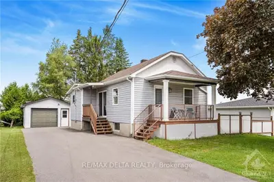 Detached in Alfred and Plantagenet