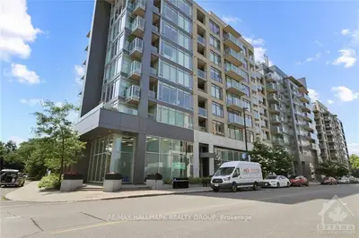 Condo Apartment in Westboro - Hampton Park