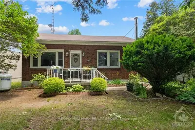 Detached in Elizabethtown-Kitley