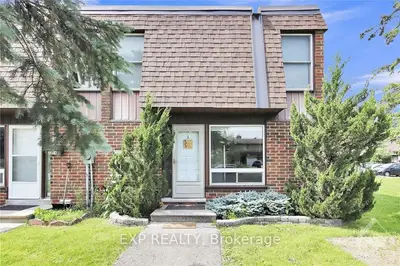 Condo Townhouse in Hunt Club - Windsor Park Village and Area
