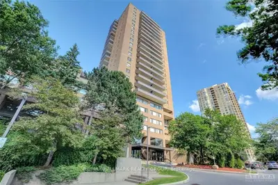 Condo Apartment in Manor Park - Cardinal Glen and Area