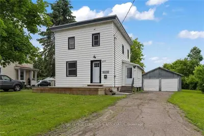 Detached in Pembroke