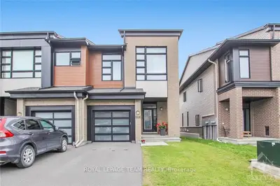 Att/Row/Townhouse in Kanata