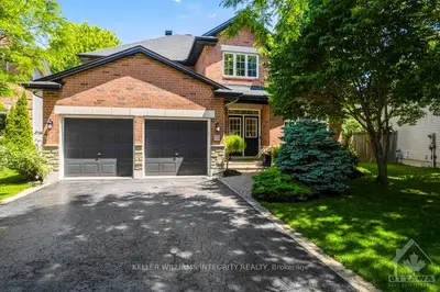 Detached in Kanata