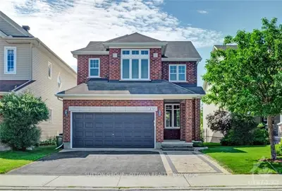 Detached in Blossom Park - Airport and Area