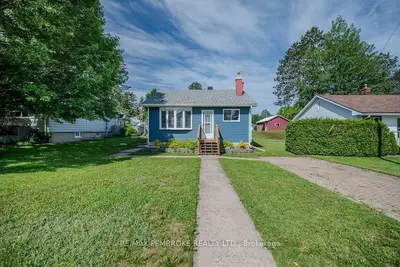 Detached in Deep River