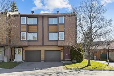 Condo Townhouse in Hunt Club - Windsor Park Village and Area