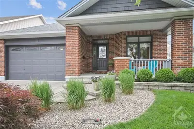 Detached in Stittsville - Munster - Richmond