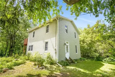 Detached in North Glengarry