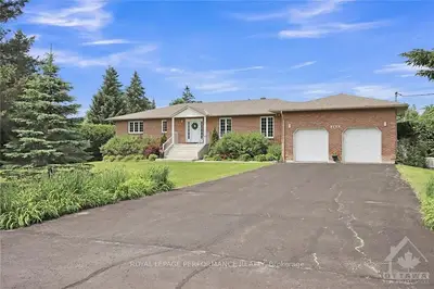 Detached in Greely - Metcalfe - Osgoode - Vernon and Area