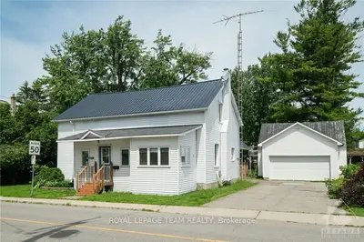 Detached in North Dundas