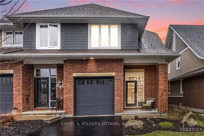 Att/Row/Townhouse in Barrhaven