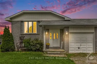 Semi-Detached in Greely - Metcalfe - Osgoode - Vernon and Area