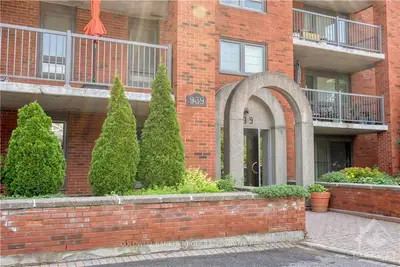 Condo Apartment in Overbrook - Castleheights and Area