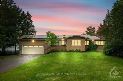Detached in Constance Bay - Dunrobin - Kilmaurs - Woodlawn