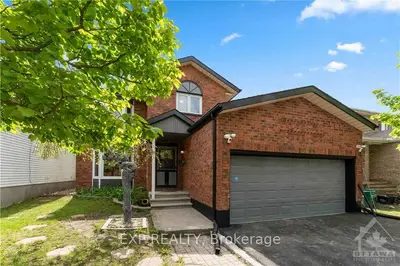 Detached in Hunt Club - Windsor Park Village and Area