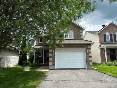 3 Whalings Circle, Stittsville - Munster - Richmond, On K2s 1s4