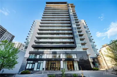 Condo Apartment in Ottawa Centre