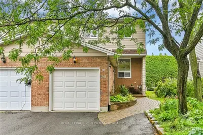 25 Sturbridge, Hunt Club - South Keys And Area, On K1t 3j8