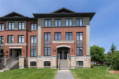 Condo Apartment in Clarence-Rockland