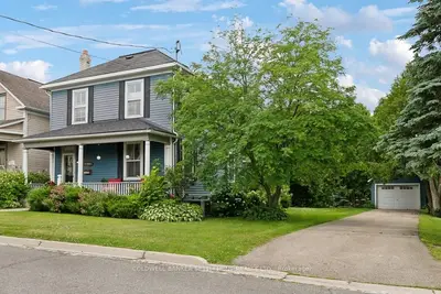 Detached in Perth