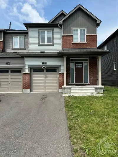 Att/Row/Townhouse in Orleans - Cumberland and Area