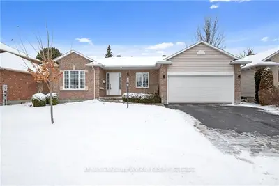 11 SPRINGWOOD Circle, Stittsville - Munster - Richmond, ON K2S 1E2