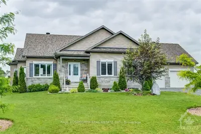 Detached in Orleans - Cumberland and Area