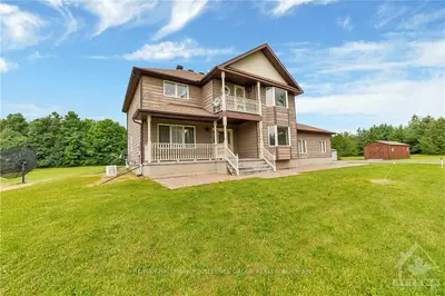 Detached in Mississippi Mills