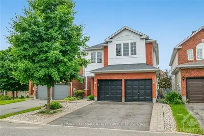 Detached in Carlington - Central Park