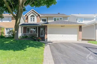 Detached in Orleans - Convent Glen and Area