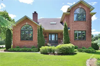 Detached in Manotick - Kars - Rideau Twp and Area