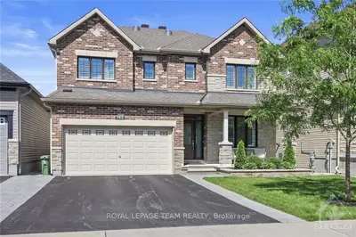 Detached in Stittsville - Munster - Richmond