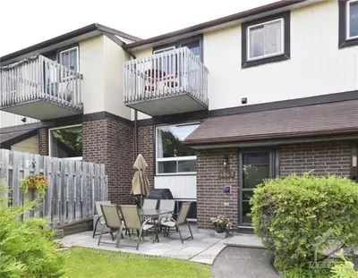 Condo Townhouse in Manor Park - Cardinal Glen and Area