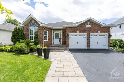 Detached in Orleans - Cumberland and Area