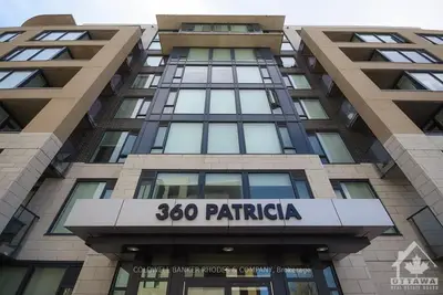 Condo Apartment in Westboro - Hampton Park