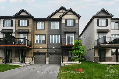 Att/Row/Townhouse in Barrhaven