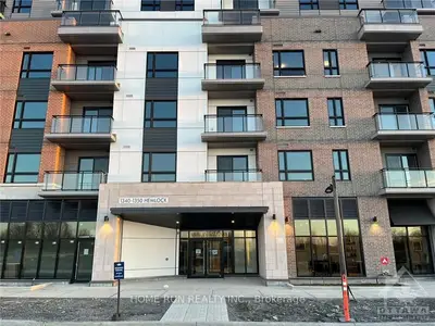 Condo Apartment in Manor Park - Cardinal Glen and Area