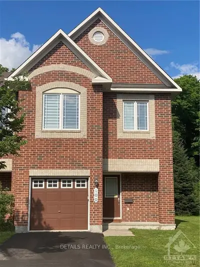 Att/Row/Townhouse in Barrhaven